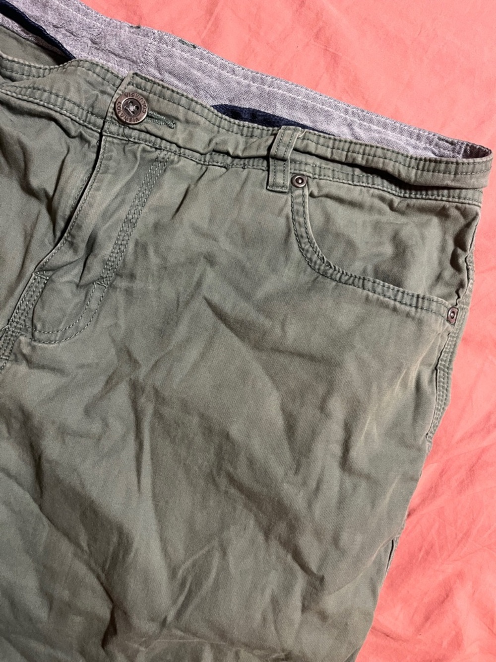 Columbia Men's Olive Green Cargo Shorts